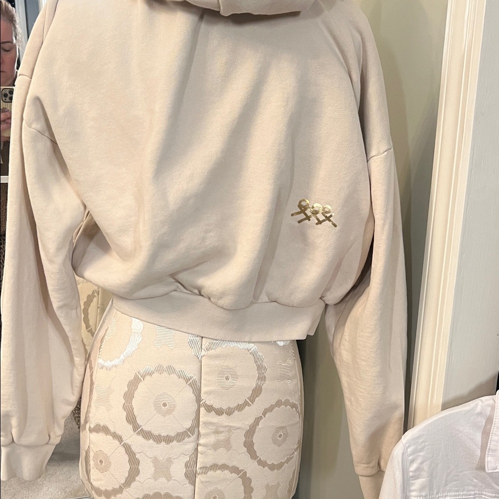 Unbranded Women's Cream Hoodie Sweatshirt - Picture 4 of 5